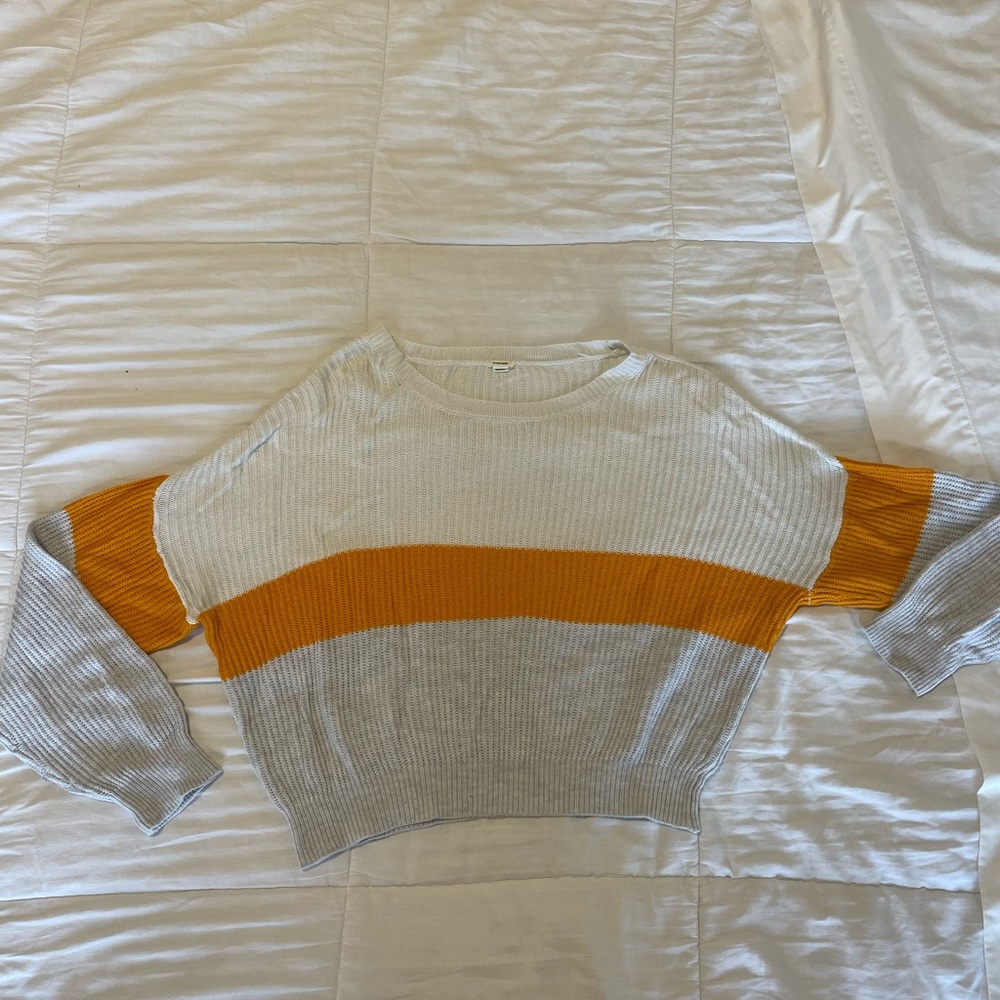 Garage soft knit sweater, size m